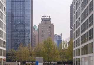 中国澳门家人团聚喝的白酒定制